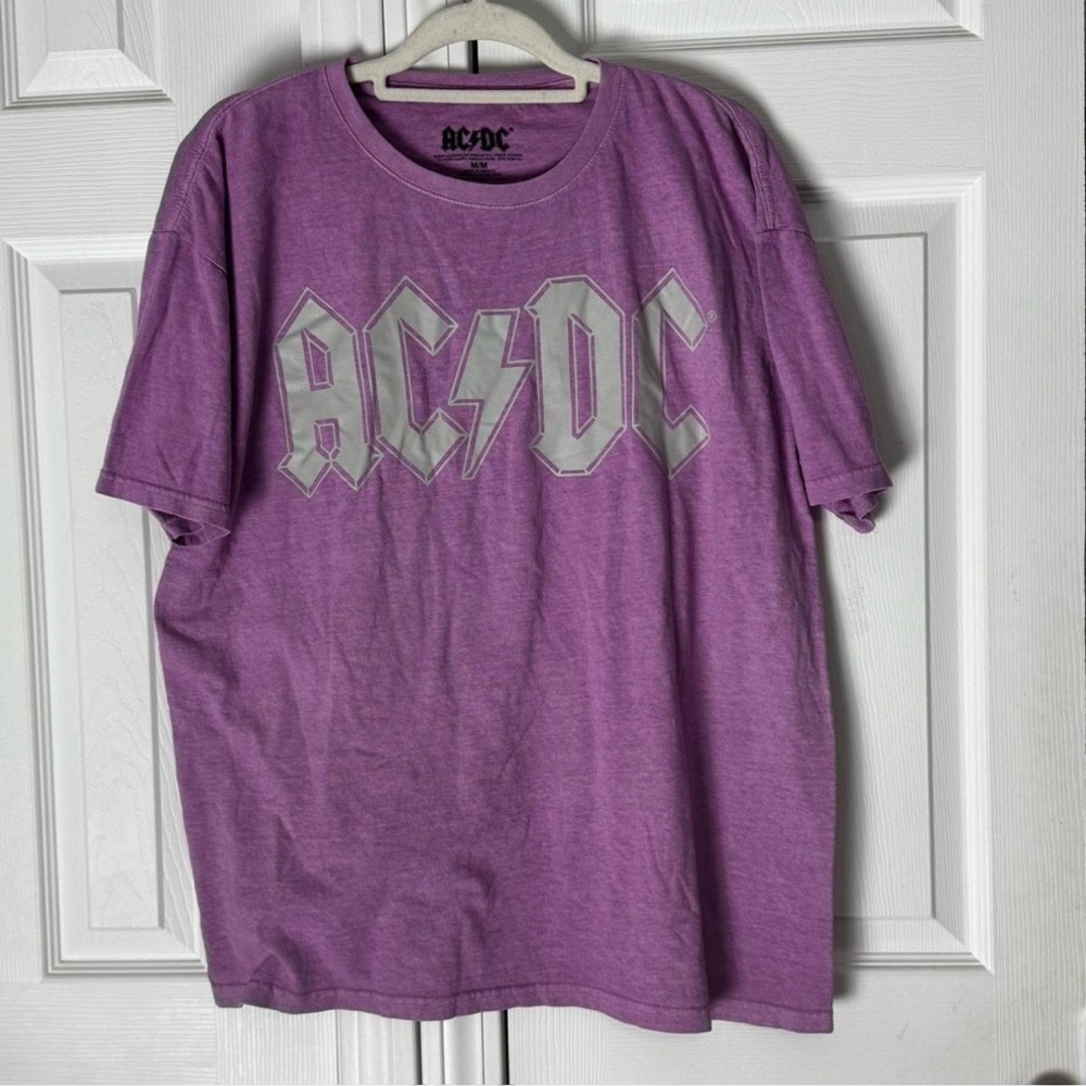 AC/DC Purple Cotton T-Shirt - Size M - NWOT (New Without Tags) Graphic Tee - Picture 2 of 4
